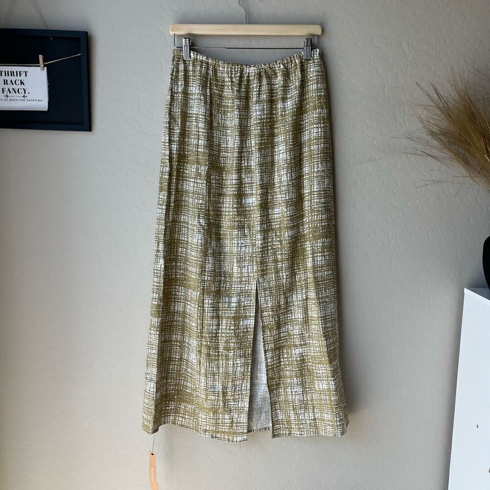 Reformation Olive and White Skirt Set - Picture 9 of 11